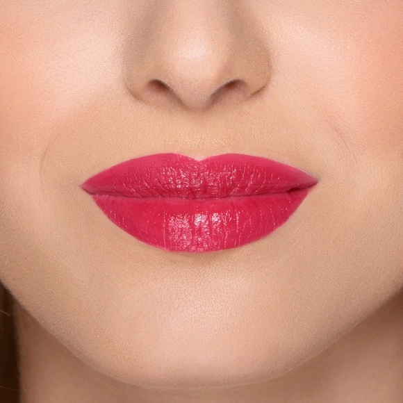 Too Faced - ‘Heart Core’ Heart Core Lipstick - Picture 6 of 8